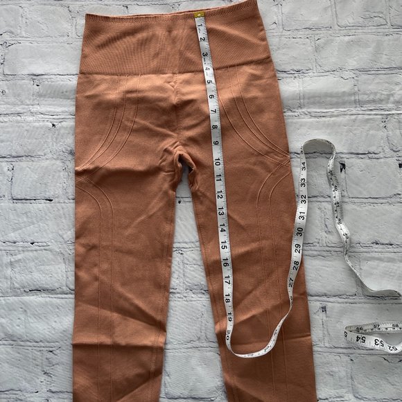 Fabletics High-Waisted Seamless Corsetry Legging - Picture 5 of 9